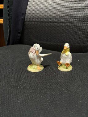Set of 2 Porcelain Geese